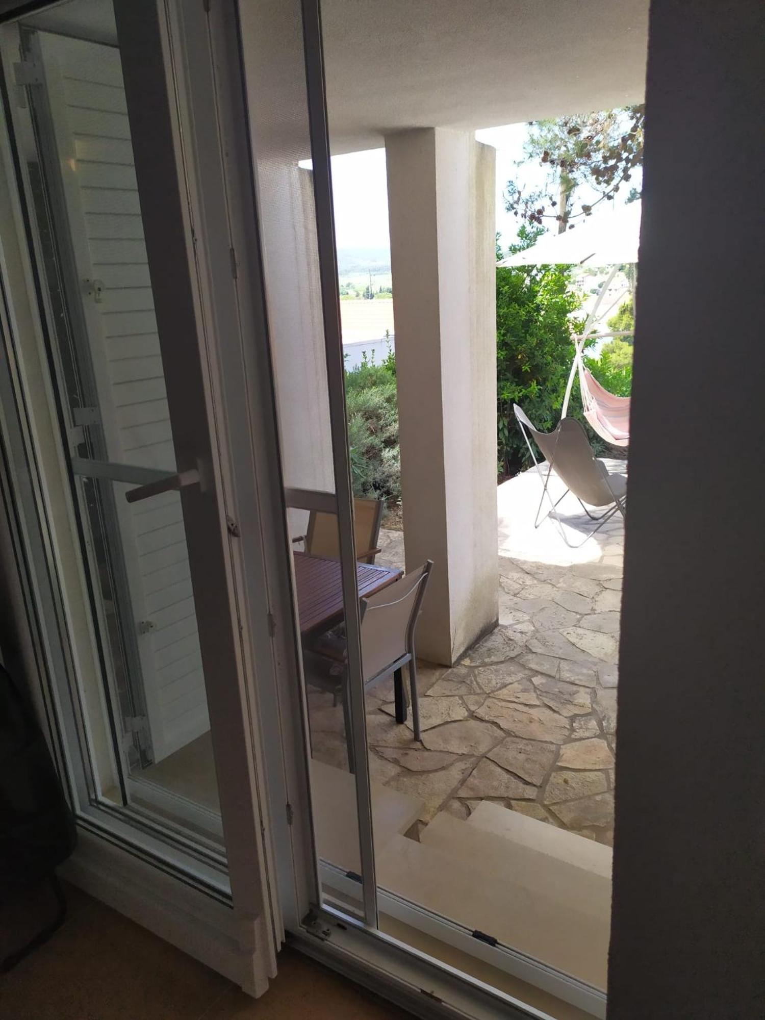 Cozy In The Shade Of The Pines. Jelsa (Hvar)